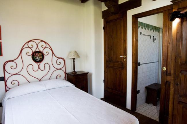 I Quattro Passeri Country House Santa Paola Exterior photo