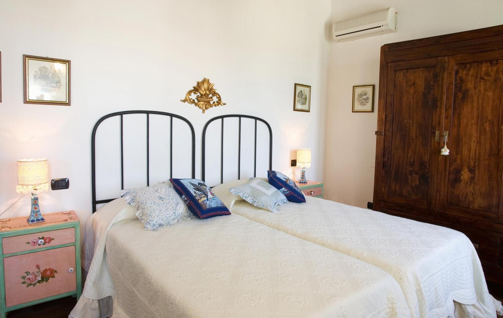 I Quattro Passeri Country House Santa Paola Exterior photo